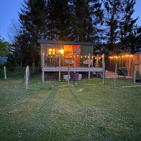 Вілла Pooks Rest Hurst Green  Екстер'єр фото